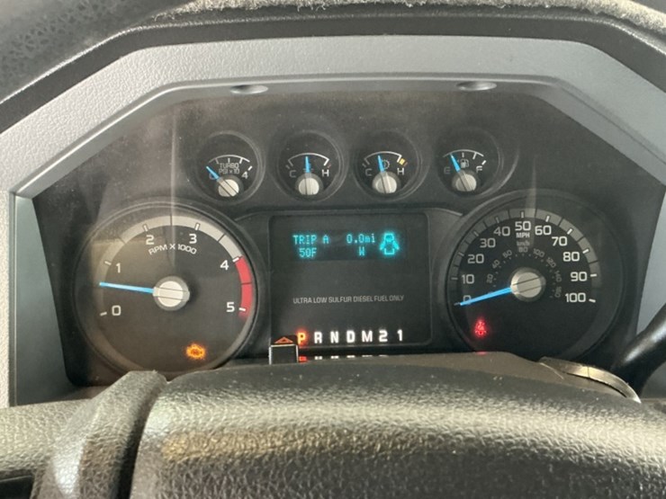 2015-ford-f550-image-17