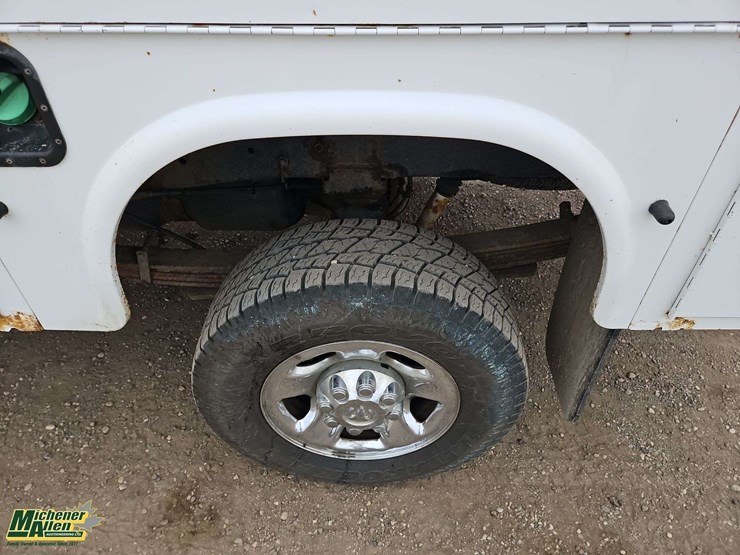 dodge-3500-image-10