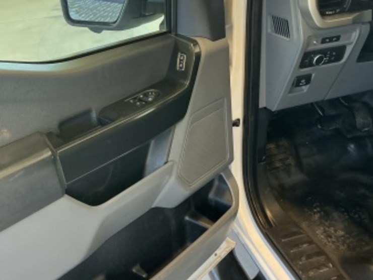 2021-ford-f150-image-23