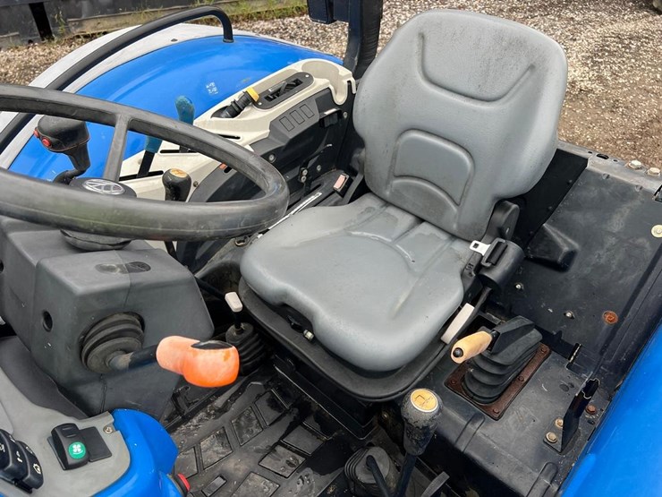 new-holland-workmaster-95-image-21