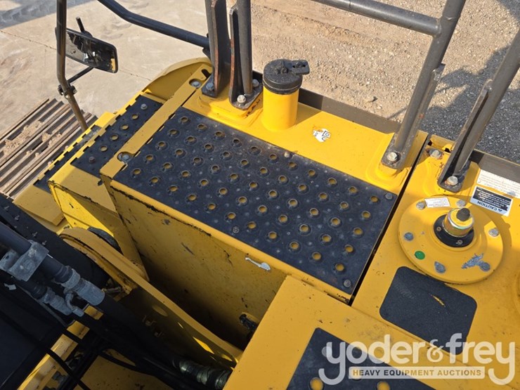 2019-deere-210g-lc-image-69