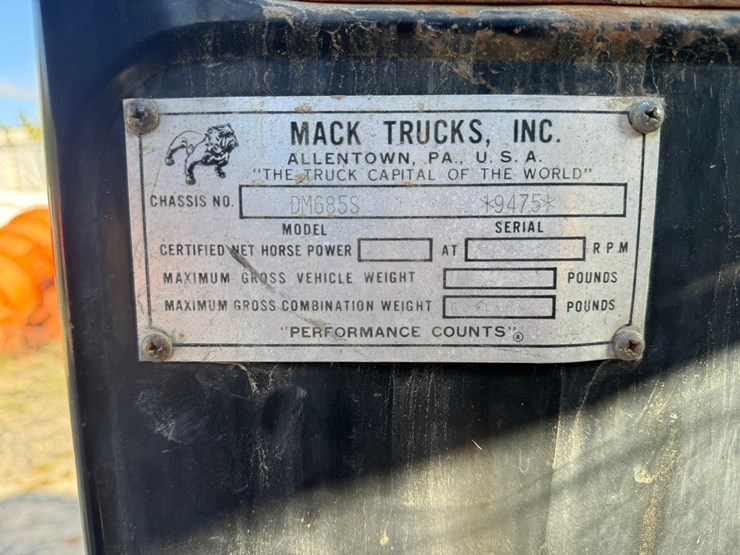 mack-dm685s-image-79