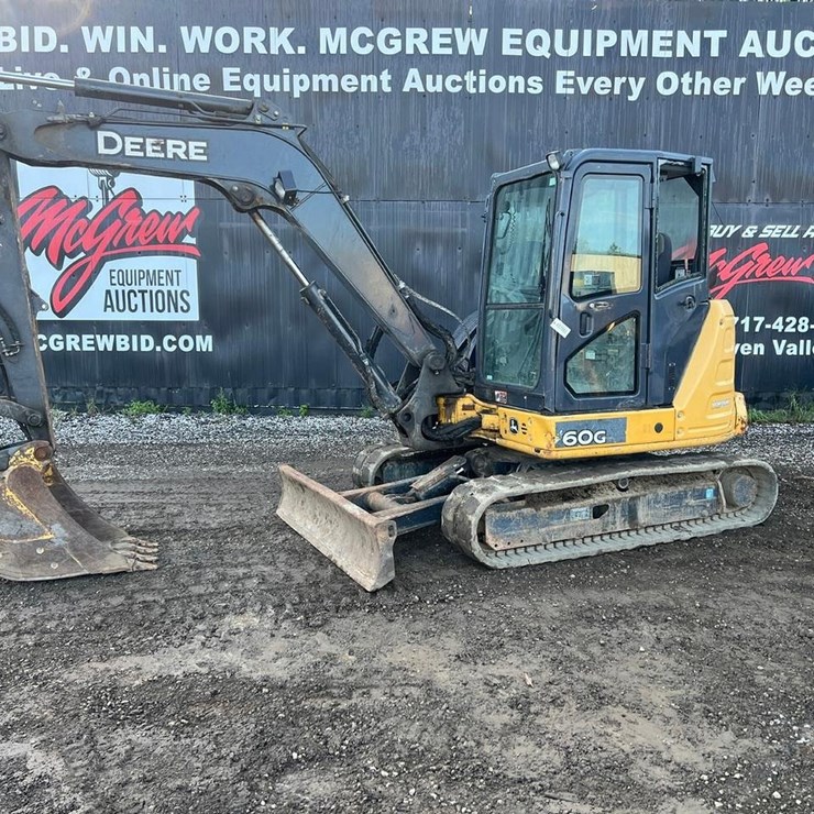 2017 DEERE 60G