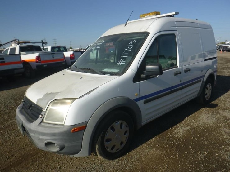 2013-ford-transit-connect-image-1