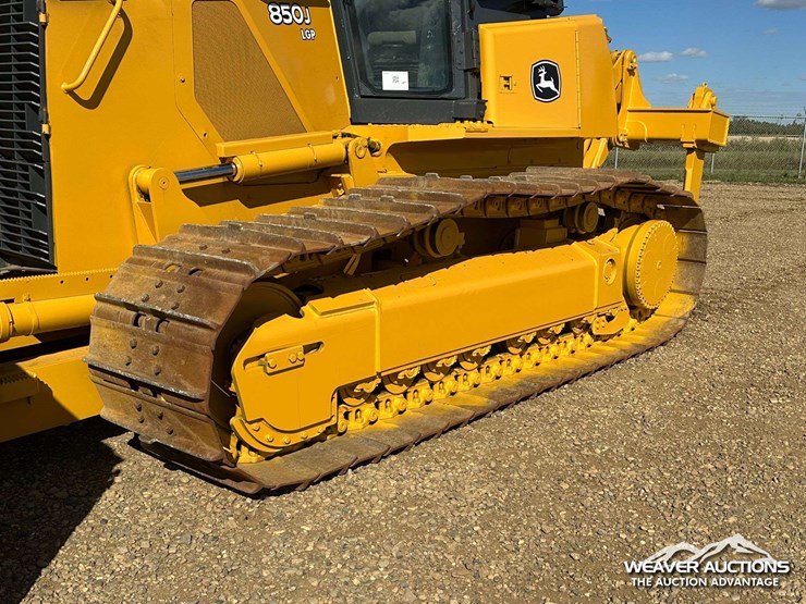 john-deere-10-image-8