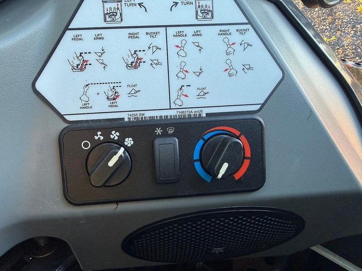 2018-bobcat-s550-image-17