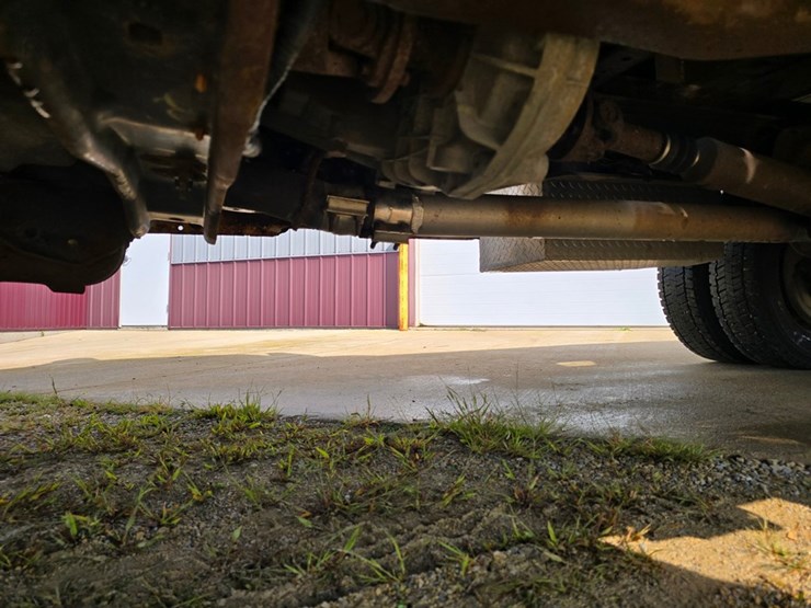 2008-ford-f550-image-32