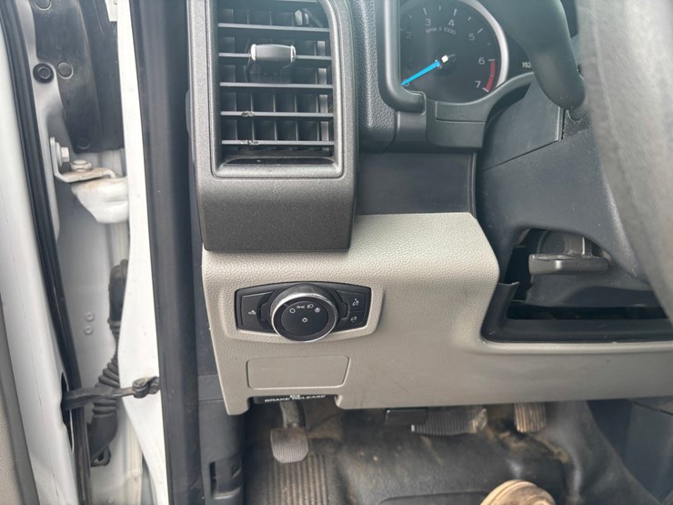 2022-ford-f250-image-50