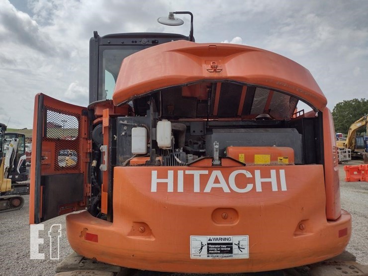 2014-hitachi-zx85usb-5-image-37