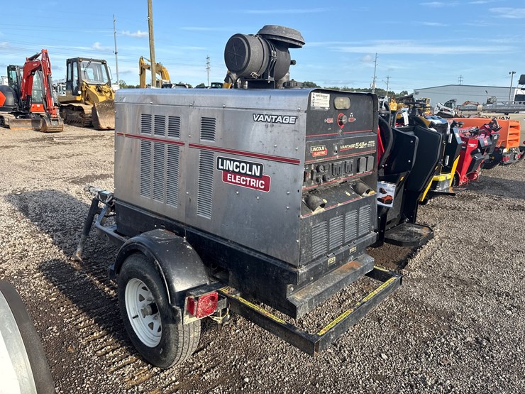 #2076-•-lincoln-vantage-549-welder-image-7