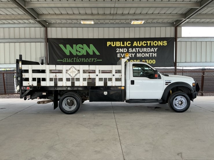 2008-ford-f550-image-1