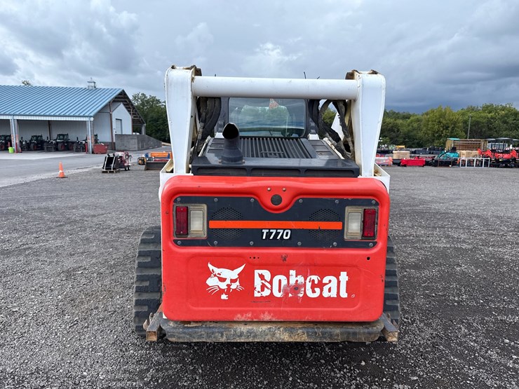 2020-bobcat-t770-image-8