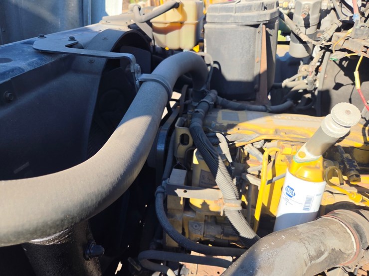 2000-caterpillar-3126-image-54