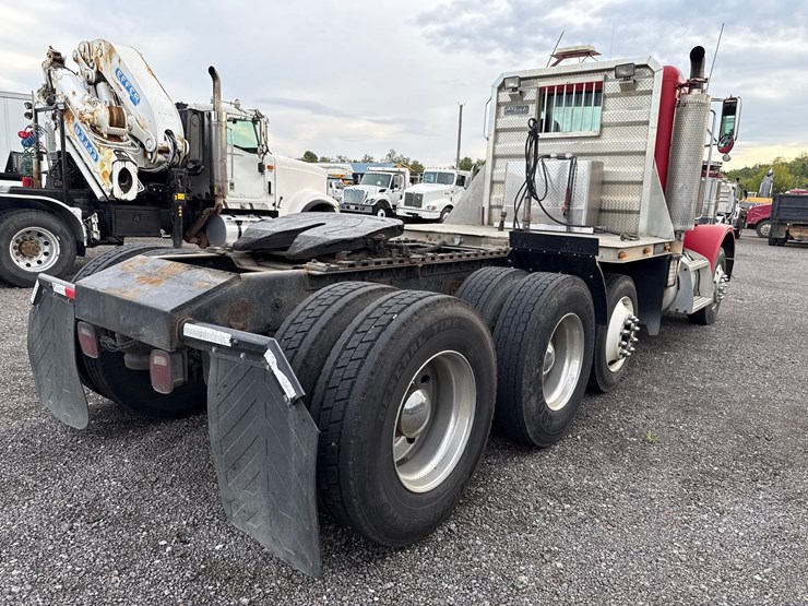 1997-peterbilt-357-image-7