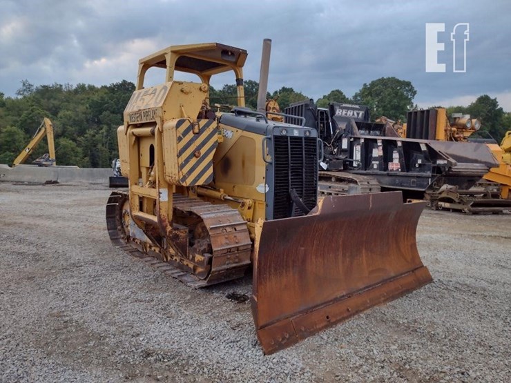 2000-deere-650h-lt-image-52