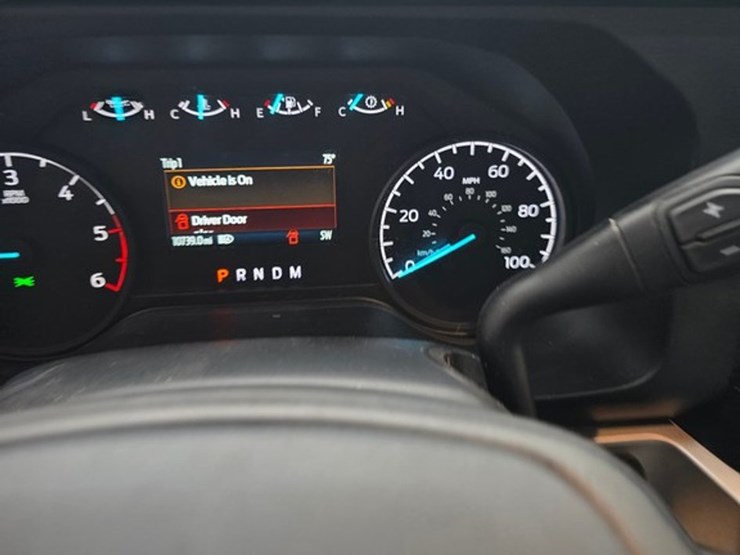 2025-ford-f550-xl-image-30