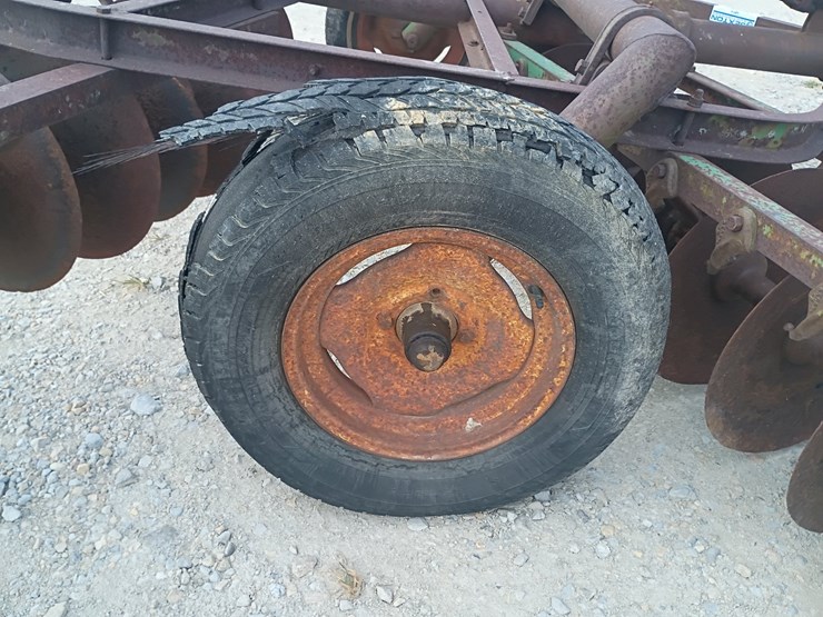 john-deere-10-image-21