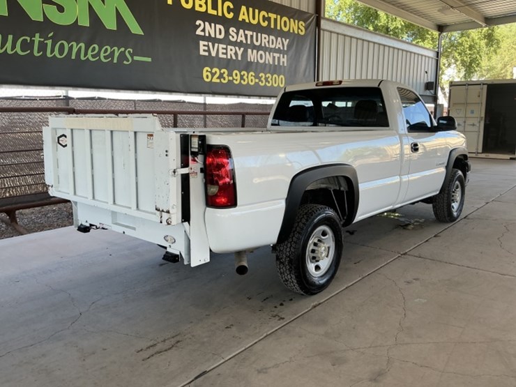2005-chevrolet-silverado-2500hd-image-7