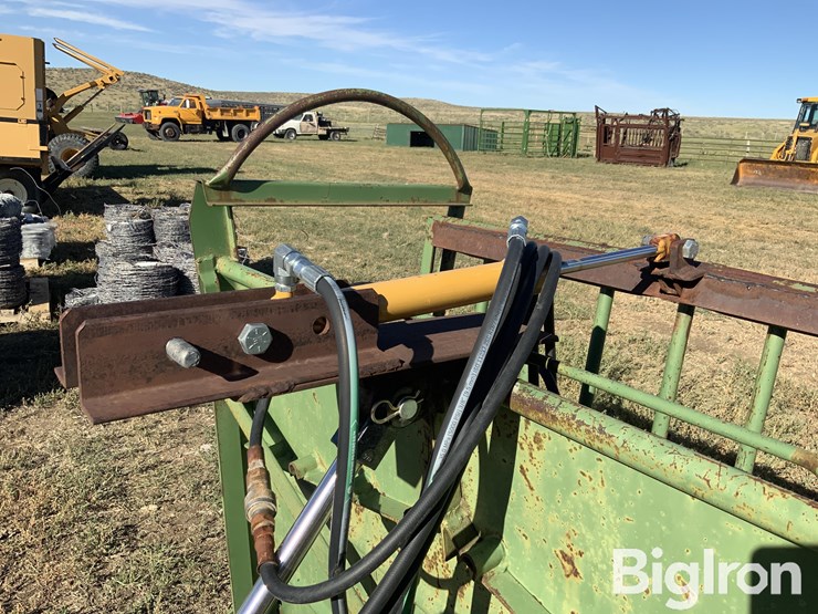 powder-river-hydraulic-calf-table-image-11