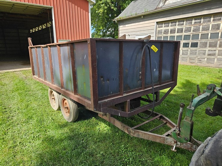 #8705-•-tandem-axle-dump-wagon-image-9