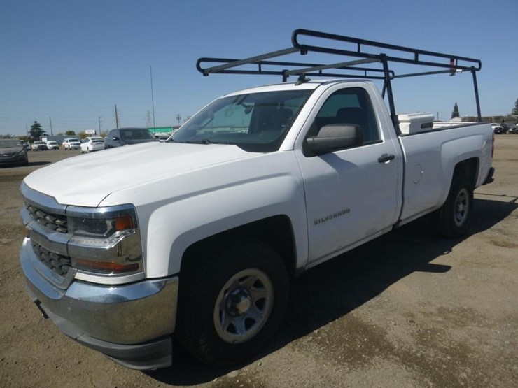 2016-chevrolet-1500-image-1