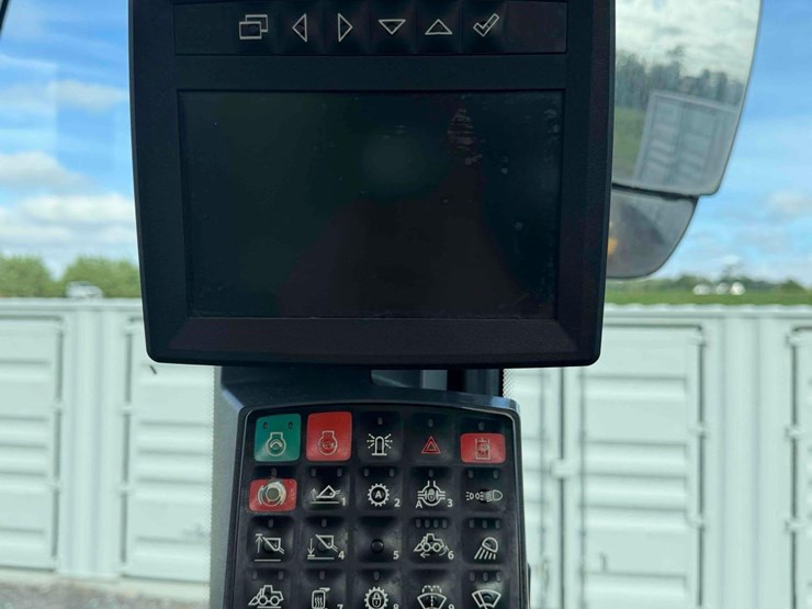 2022-deere-544-p-tier-image-23