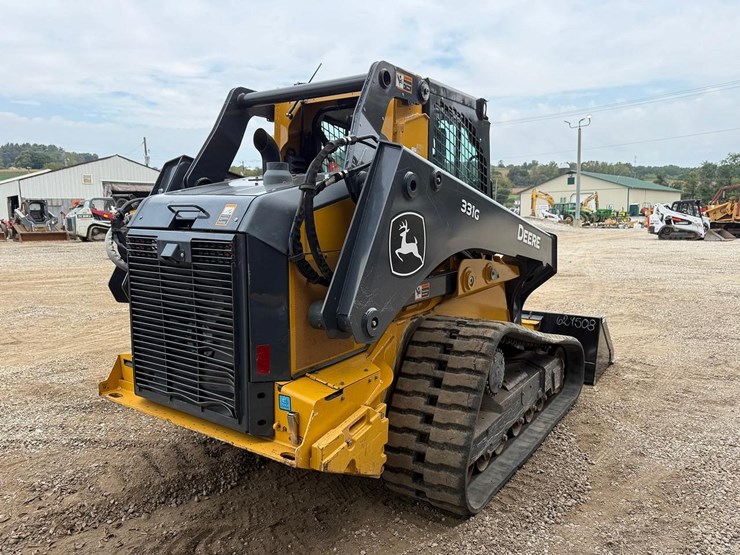 2024-deere-331g-image-4