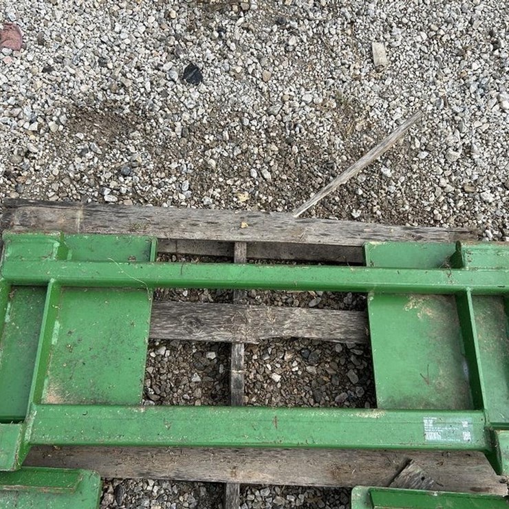 Skid Steer To JD 50C Carrier Adaptor
