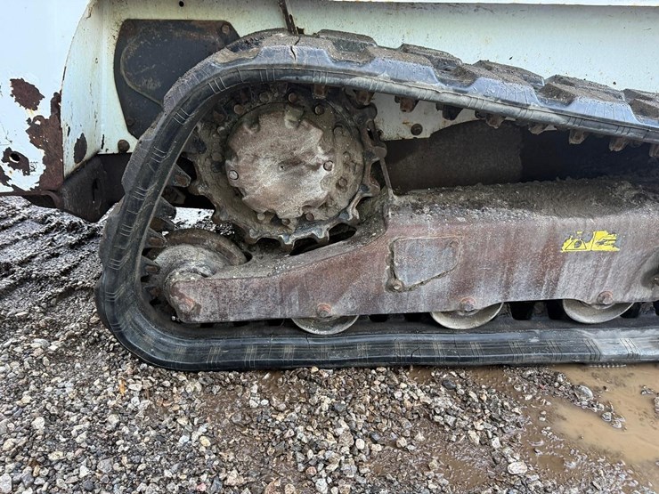 2015-bobcat-t450-image-13