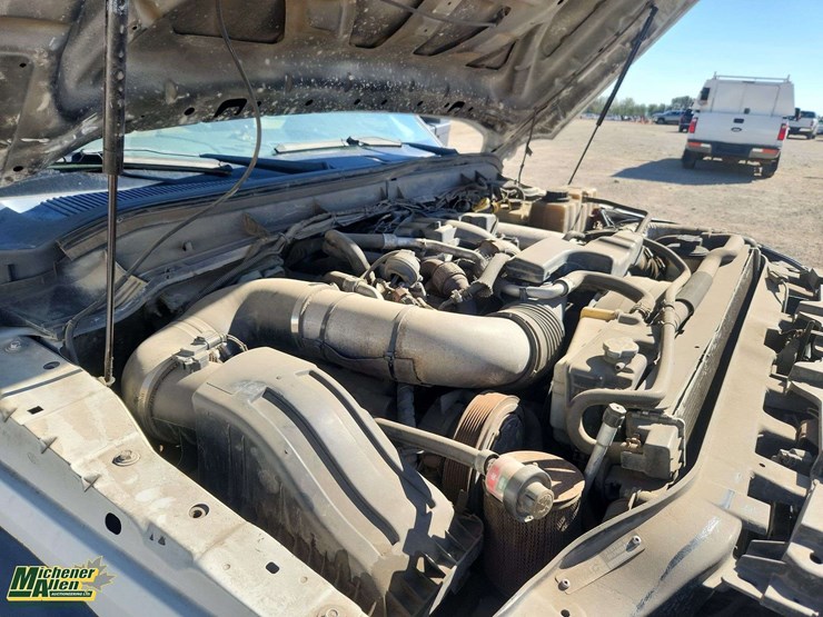 2011-ford-f550-image-31