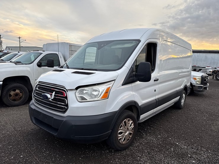2016-ford-transit-image-1