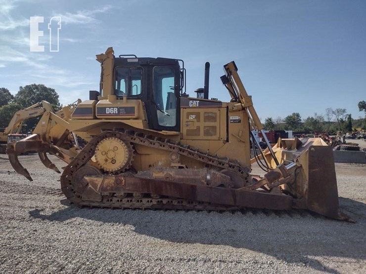 2004-caterpillar-d6r-xl-image-3