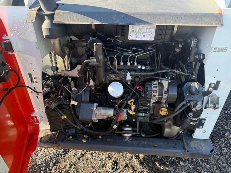 2018-bobcat-s550-image-14