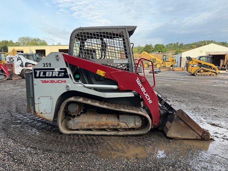 2020-takeuchi-tl8-image-5