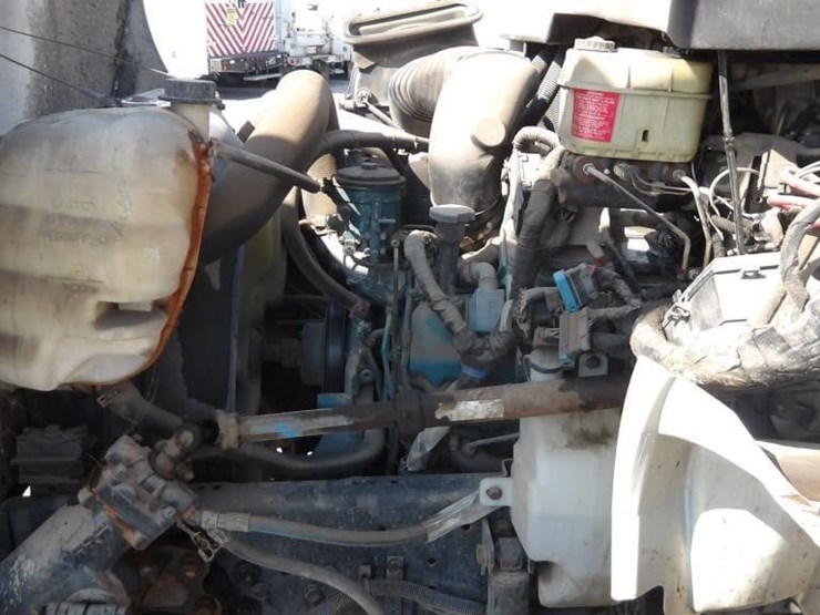 2006-international-durastar-4200-image-6