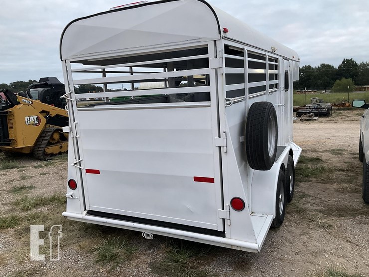 2007-chaparral-horse-trailer-image-5
