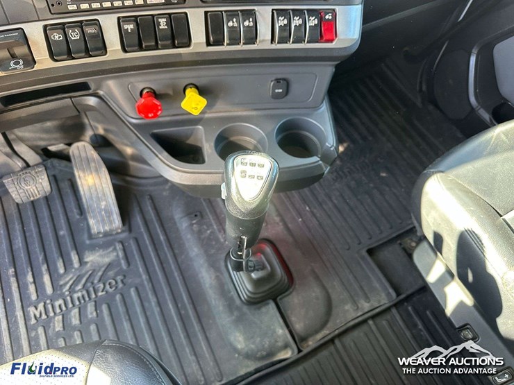 kenworth-t880-image-27