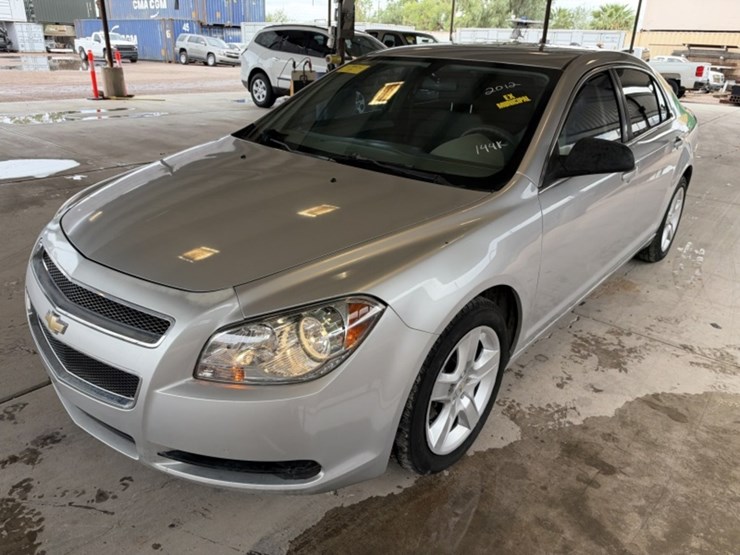 2012-chevrolet-malibu-sdn-image-4