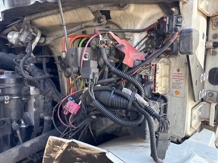 2013-international-durastar-4300-image-131