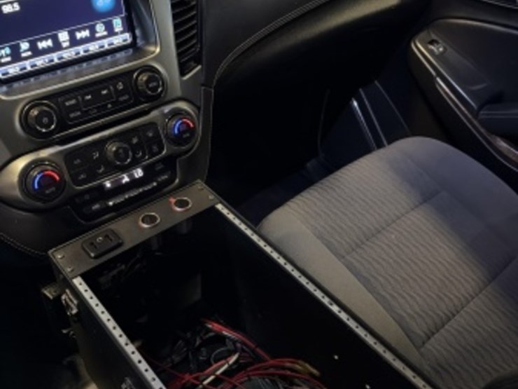 2019-chevrolet-tahoe-image-23