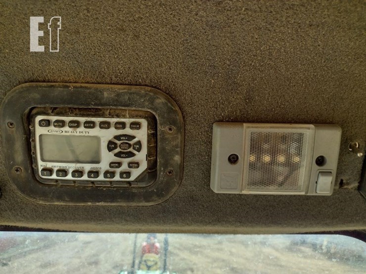 2012-bobcat-e35-image-9