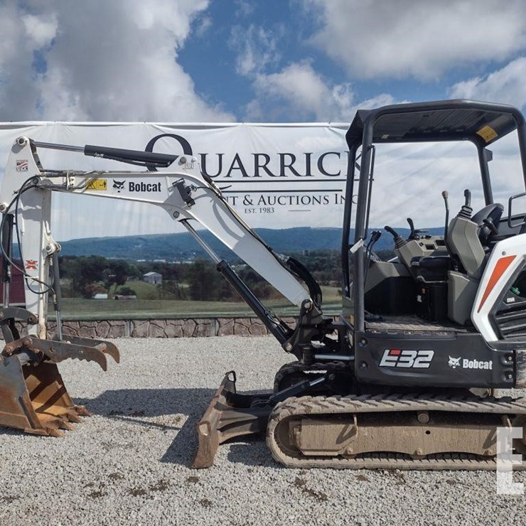 2018 BOBCAT E32i