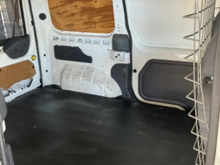 2013-ford-transit-connect-image-9