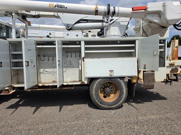 2012-ford-f750-image-31