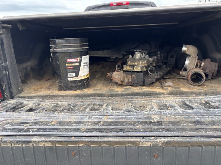 2004-dodge-3500-image-21