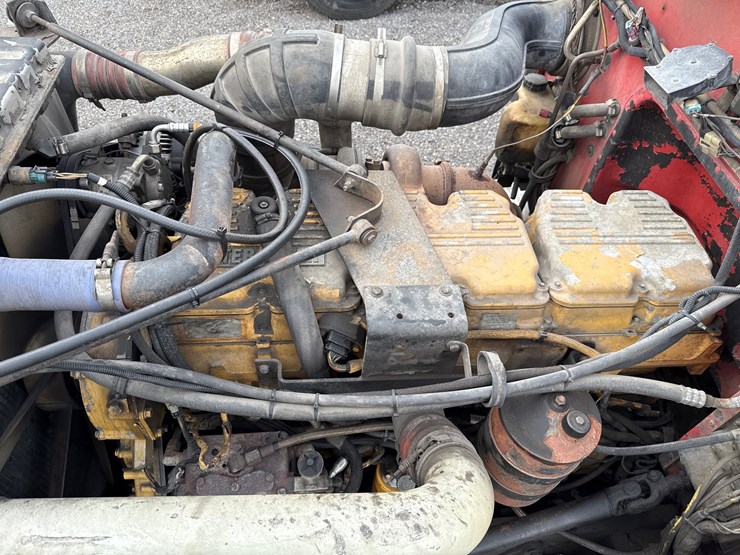 1997-peterbilt-357-image-18