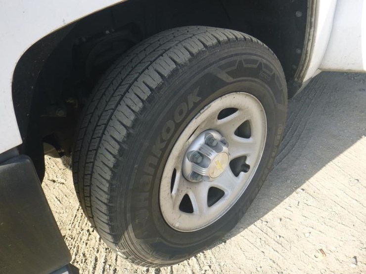 2018-chevrolet-1500-image-11