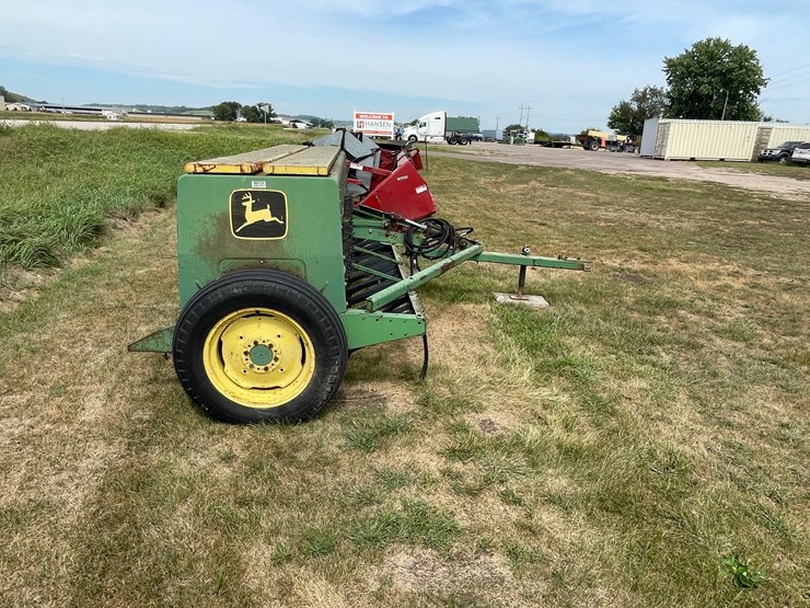 john-deere-12-image-4
