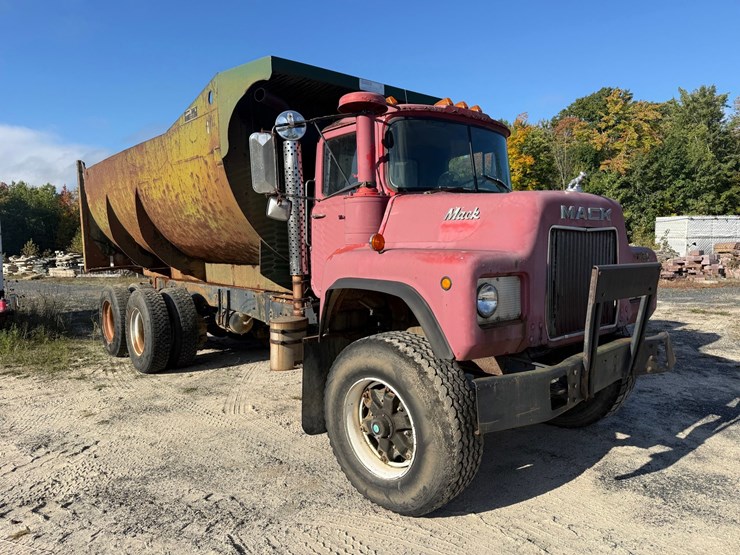 mack-dm685s-image-7