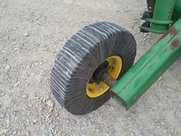 john-deere-1517-image-26